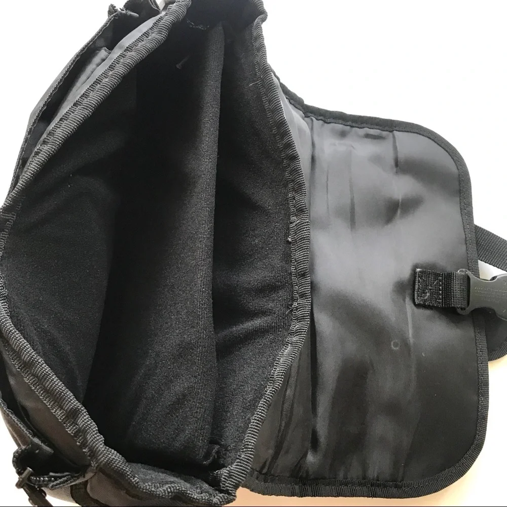 Targus Messenger padded bag with handle & strap